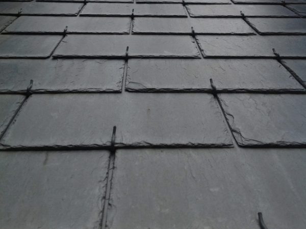 Couverture de toit en ardoise, Antibes